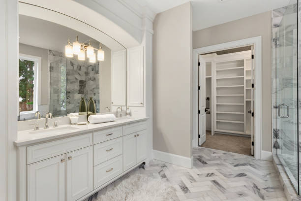 Custom luxury home additions.